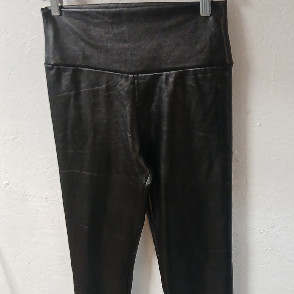 Black Faux Leather Leggings - Picture 4 of 4